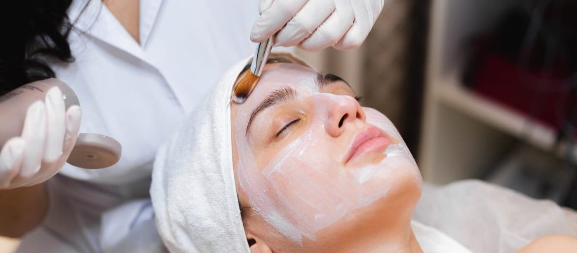 ansigtsbehandling